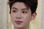 娱乐吃瓜君黄明昊,娱乐吃瓜界的“瓜王”崛起之路